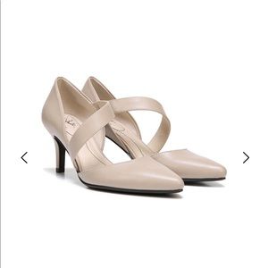 LifeStride Suki nude pumps low heel